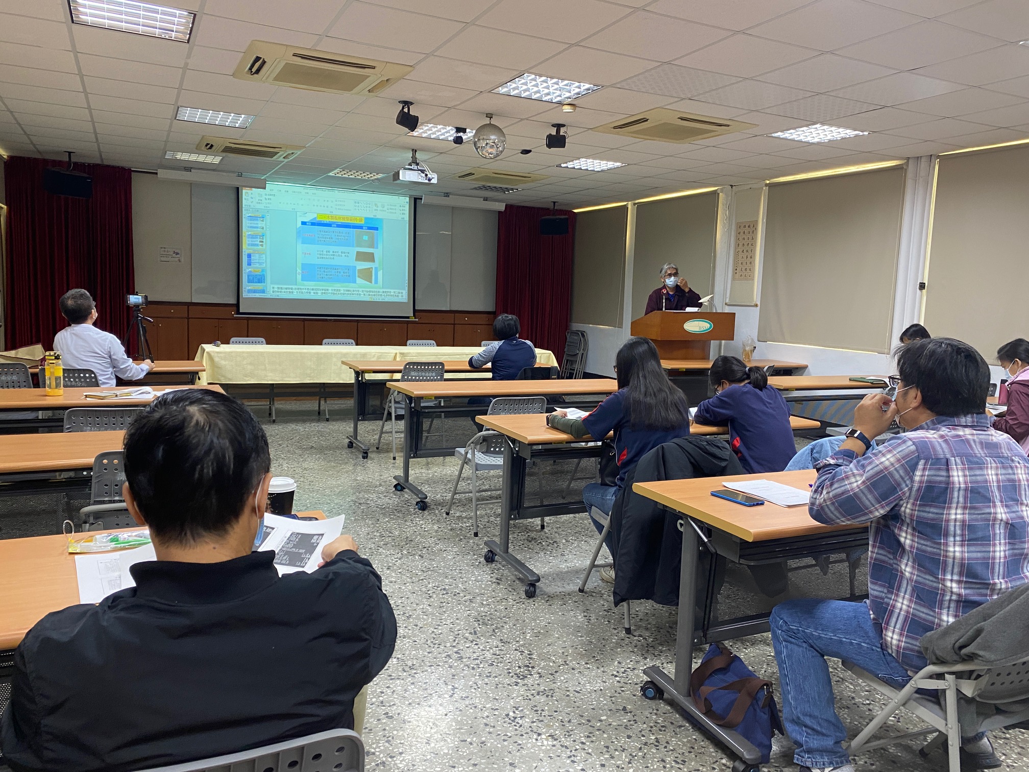 標準檢驗局臺南分局舉辦「木製板材類商品檢驗作業規定之說明與甲醛檢驗之一致性訓練」